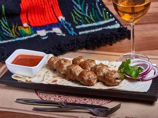 Люля-кебаб з фермерського курча (150/150/50g)