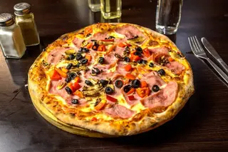Pizza Capricciosa Ø 32cm