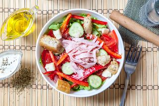 Salată bulgărească