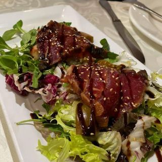 Ensalada de atún marinado