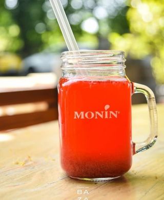 Limunada sa ukusom maline