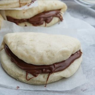 GOLOSONE - PANINO PANPINSA CON NUTELLA