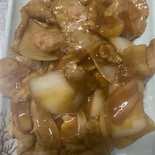 56 Vitello con cipolle