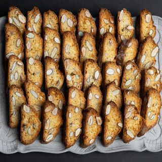 B Biscuiti Cantuccini