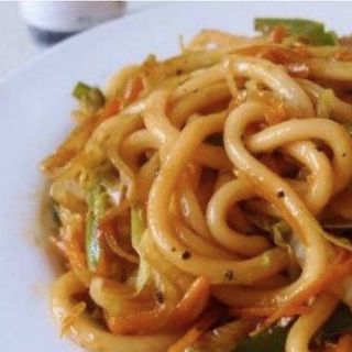 Tallarines Udon Fritos