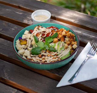 Vegan Caesar bowl - produs de post
