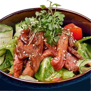 Тайський салат з телятиною