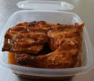 1 Pollo Con Salsa Casera Especial