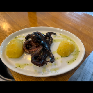Pulpo A La Plancha