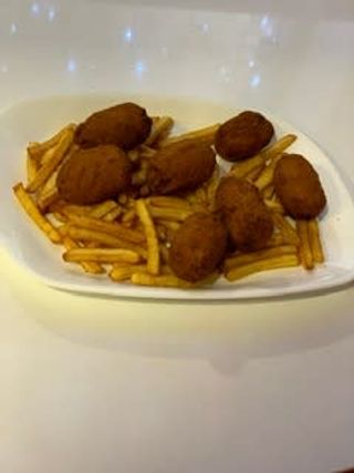 Croquetas Puchero Con Patatas Fritas