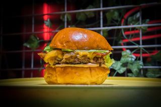 DUNPHY (Patatas incluidas)