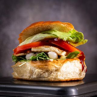 Halloumi Burger (wegetariański)