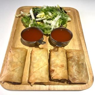 Spring rolls (2 uds.)