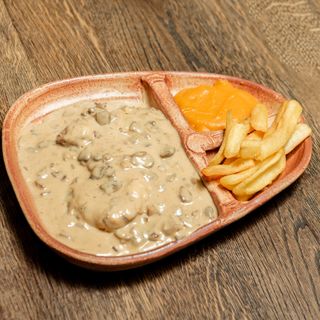 Svinjski medaljoni u sosu od pečuraka 400g