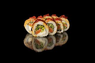 Філадельфія в Кунжуті з лососем 8шт/290грм