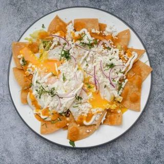 Chilaquiles con Huevo