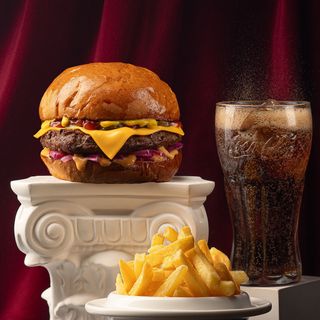 Комбо з чізбургером з яловичою котлетою