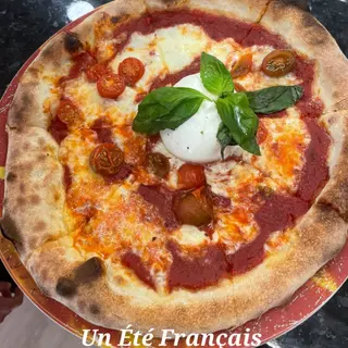 Pizza De Burrata