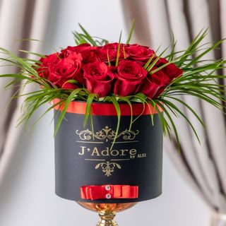 Cutie cu trandafiri specială