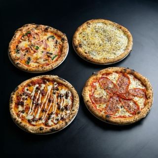 Pizzas x 4