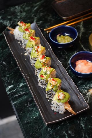 Uramaki De Langostino Crujiente (8 Uds.)