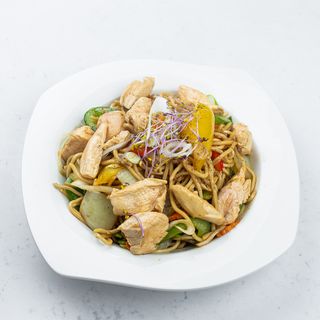 Pad Prik Thai Dum Chicken with noodles