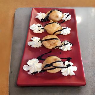89. Profiteroles