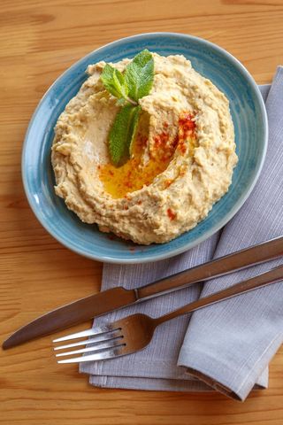 Хумус с Aubergine, мащерка и тахан (180г)