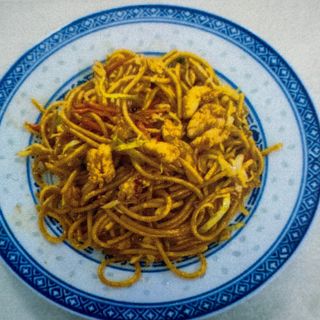41 Spaghetti saltati con pollo e verdura