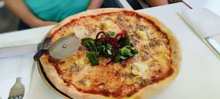 Pizza Tono (30 cm.)