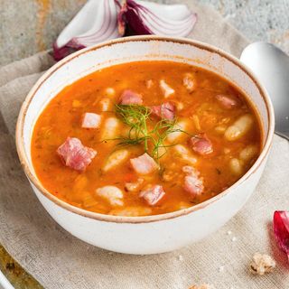 Ciorba de fasole cu afumatura