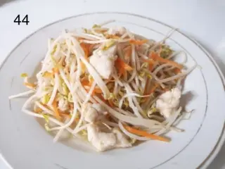 44. Pollo con germogli di soia