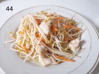 44. Pollo con germogli di soia