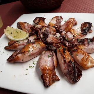 Ración De Chipirones A La Plancha