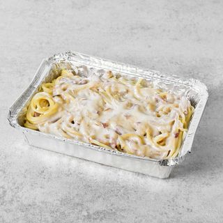 Ración De Espaguetis A La Carbonara