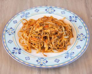 Tallarines Con Pollo