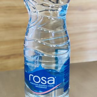 Rosa negazirana 0.5l