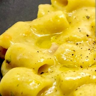 Pasta crema di patate e provola affumicata 