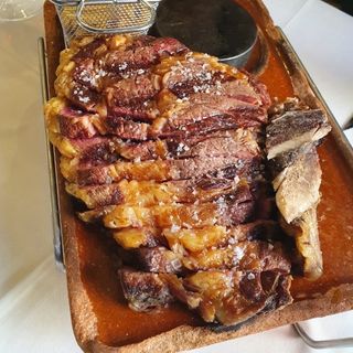 Chuletón De Ternera Charra (1000 G.)