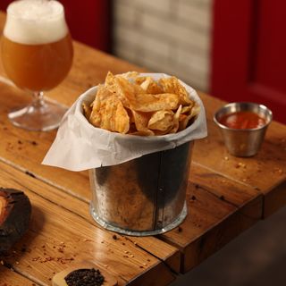 1 ვედრი ლავაშის ჩიფსები პომიდვრის სოუსით