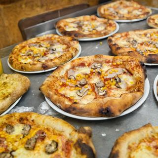 Пица Бягащо пиле (400г)