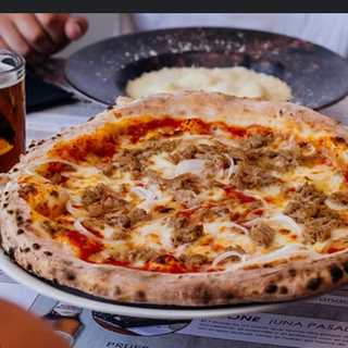 Pizza Vulcano (33 Cm.)