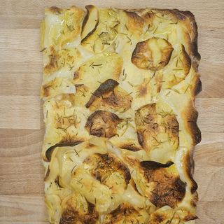 Patate e rosmarino teglia intera per 4/5 persone