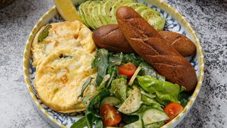 Завтрак с авокадо