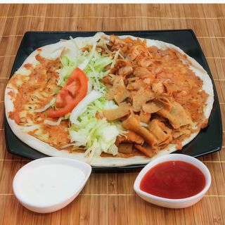 Oferta de 4 lahmacun 1 patata grande 1 pepsi grande