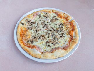Macchiato classic pizza