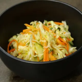 Салат коул слоу (200г)