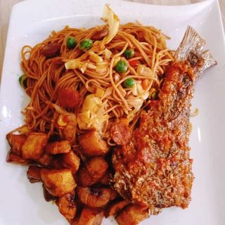 Spaghetti + Plantain + Croaker fish