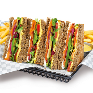 THE BREAD 'CLUB SANDWICH' con salmon/with salmon