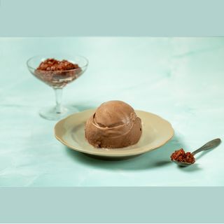 შოკოლადის ნაყინი აჯიკით, 300 გრ